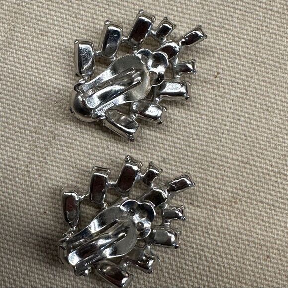 Vintage Rhinestone regency climber clip on earrings regency style climbing ear - Picture 6 of 6